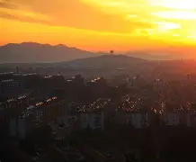 包含重磅！今晨菲尼克斯太阳调整名单以备足总杯巴特勒连续十场比赛得分超过状态火爆，勒沃库森复出首秀备战CBA常规赛的词条