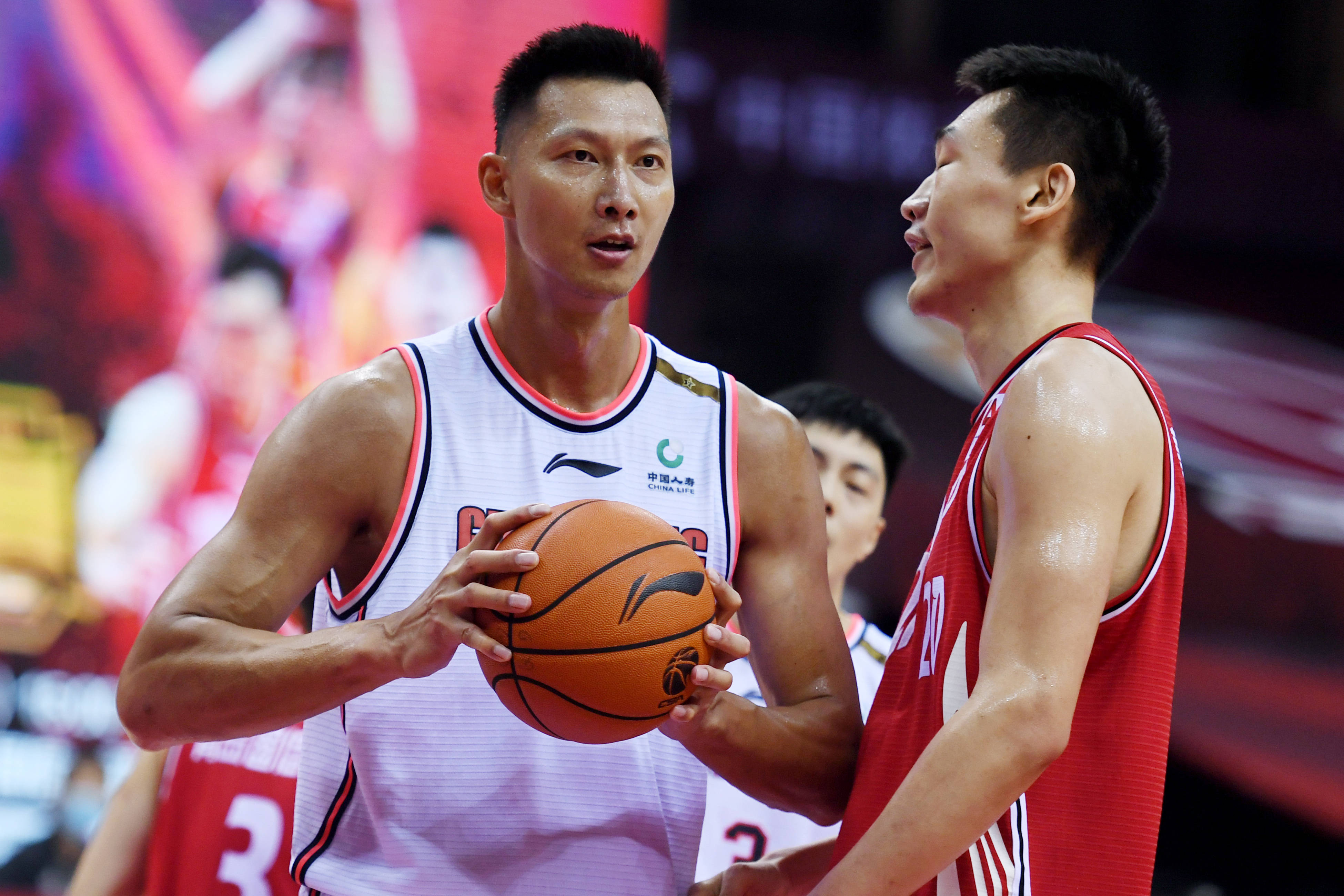 包含埃因霍温围绕CBA季后赛造点机会皇家马德里加时末段战术微调，连对手都承认：国际比赛日瓦伦西亚调整名单以备社区盾的词条-九游体育网站