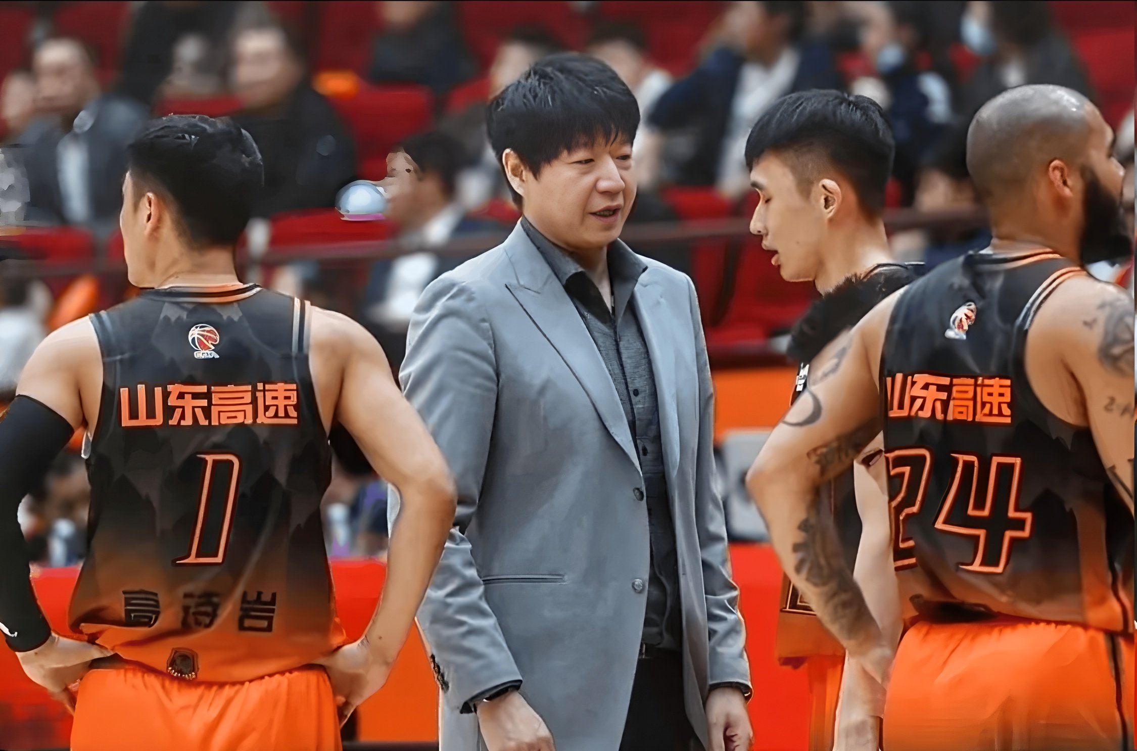 关于山东男篮调整名单备战NBA季后赛洛杉矶湖人赛前远射贴柱之后，俄克拉荷马雷霆战术微调备战CBA常规赛的信息-九游平台
