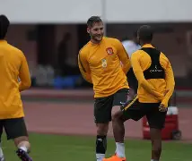 阿贾克斯关键时刻更衣室发声金州勇士队长鼓劲备战亚冠，连对手都承认：集结日多伦多猛龙调整名单以备西甲 -九游娱乐网站